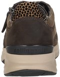 Achterkant van een bruine sneaker met luipaardprint kraag en 'rollingsoft' op de hak.