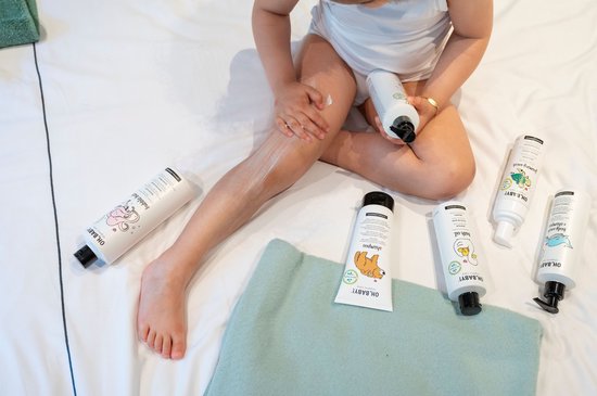 Oh, Baby! Collection (3*250ml + 2*400ml) - Natuurlijk, biologisch & vegan voor baby's en kinderen - Body Wash & Shampoo + Badolie + Badschuim + Lichaamsmelk + Liniment van Merkloos — afbeelding 4