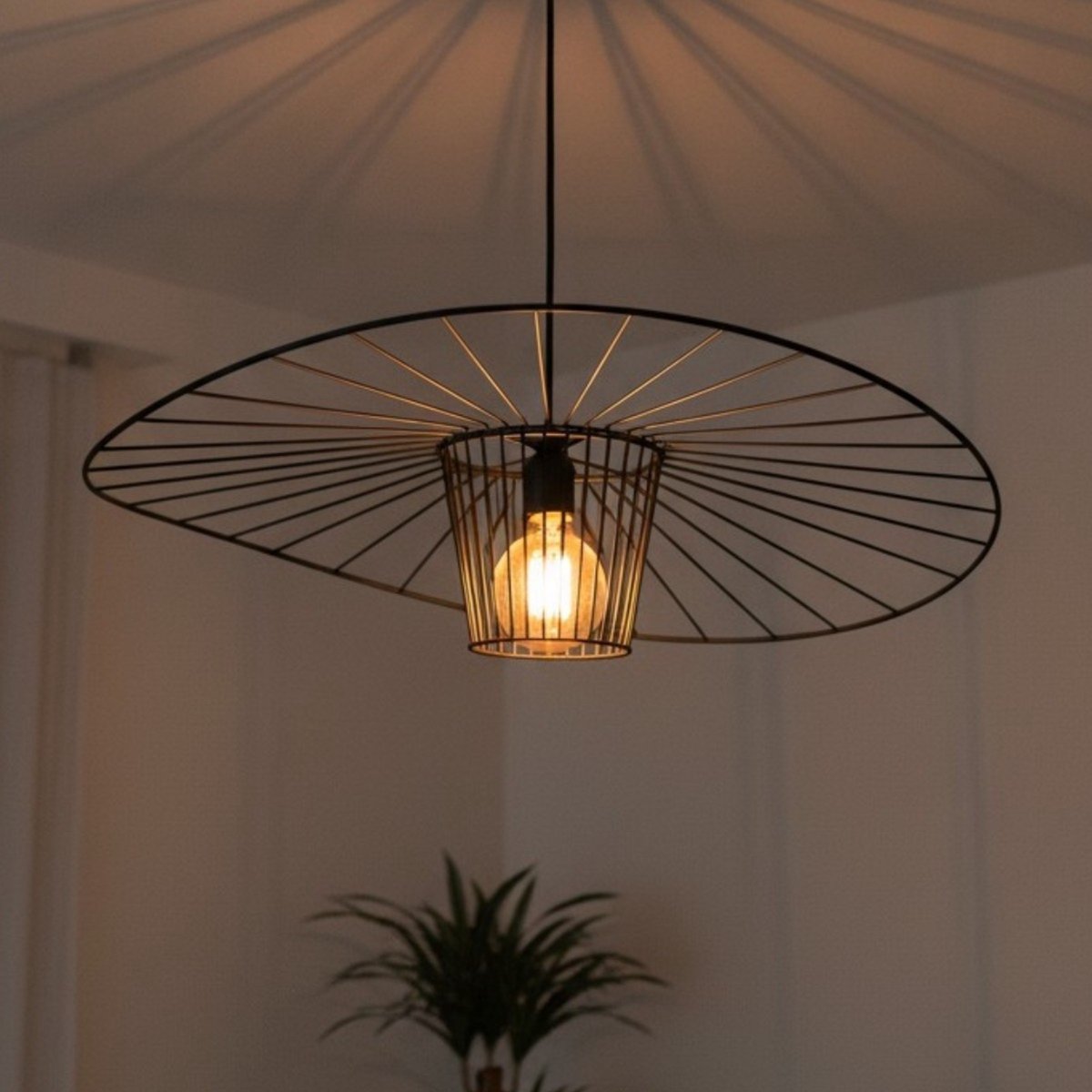 Bamyum Hanglamp I Orvelte I Metalen Zwarte Lamp