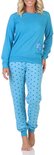 Lichtblauwe pyjamaset met lange mouwen en sterrenprint. Een ster-applicatie op de linkerborst.