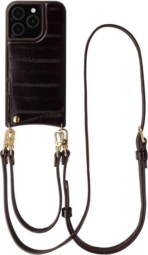 Étui de téléphone brun foncé avec un motif crocodile et une bandoulière amovible.