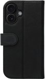 Zwarte lederen book case, gesloten, met camera-uitsparing en magnetische sluiting.
