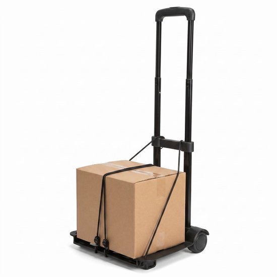 Zwarte inklapbare steekwagen met een kartonnen doos erop, vastgezet met zwarte spanbanden.