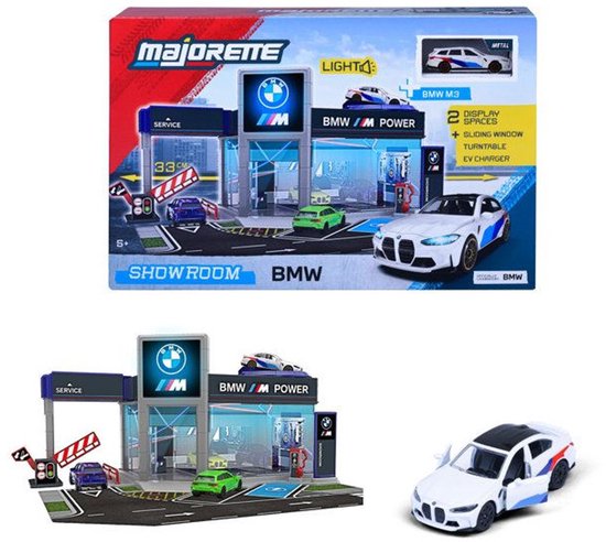 Majorette BMW Showroom speelset met een witte BMW M3 met blauwe en rode accenten. Inclusief speelgoedgarage met servicemuur.