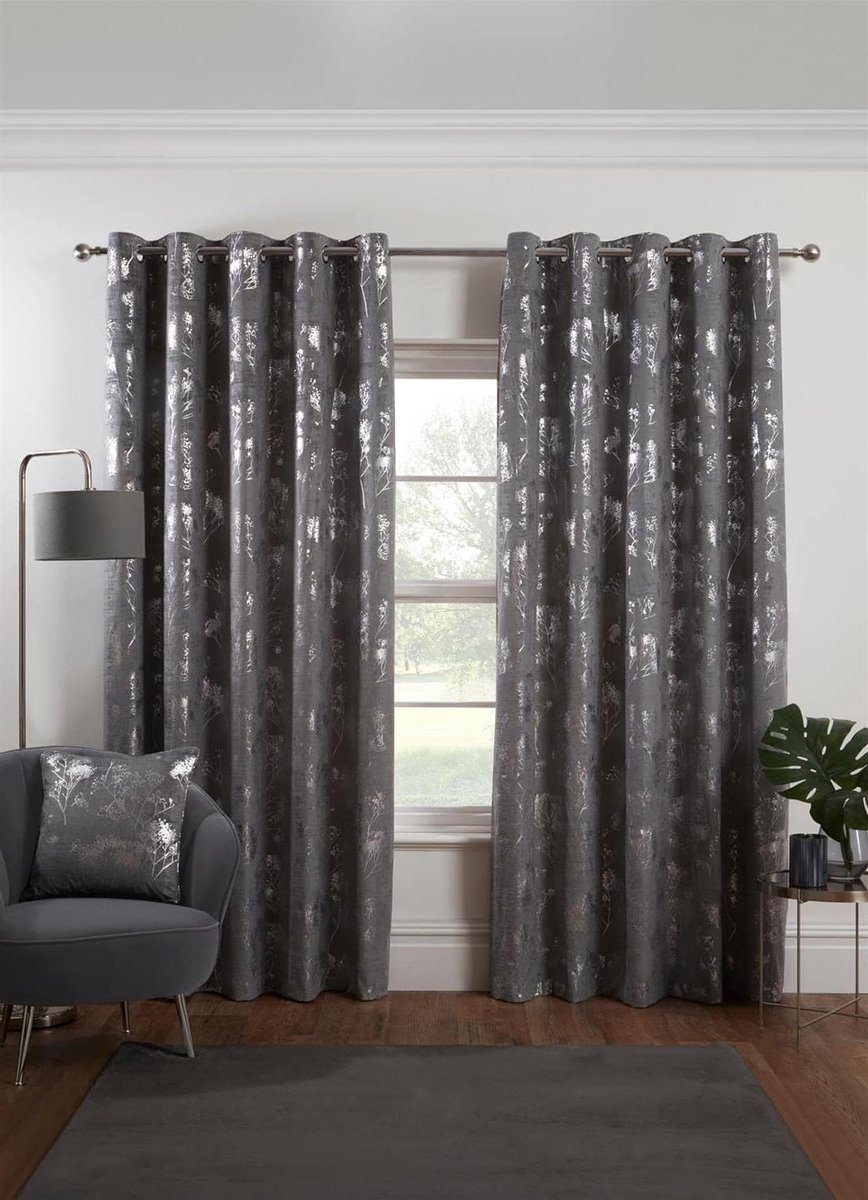 Gordijnen met oogjes - Raambekleding - Ruimte verfraaien - Volledig gevoerd - 117 x 183 cm - Zilverkleurig