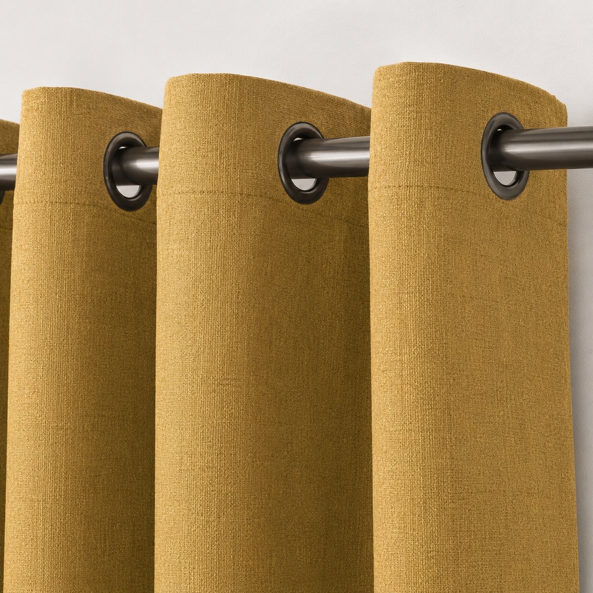 Kant en klare gordijnen met ringen – 100% Verduisterend Blackout – Goud – Linnenlook – 132x175 – Everyday Elegance