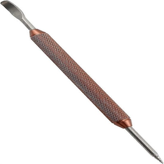 Koperkleurige barista tool met grip voor latte art.