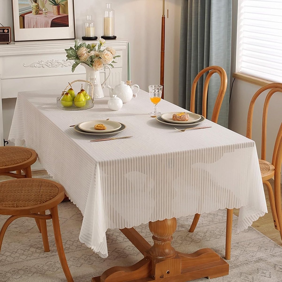 Tafelkleed - Chenille laken - Tafel decoreren - Vlekbestendig ontwerp - 140 x 180 cm - Wit