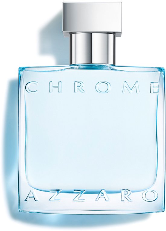 Azzaro Chrome Eau de Toilette fles met een zilverkleurige dop op een witte achtergrond.