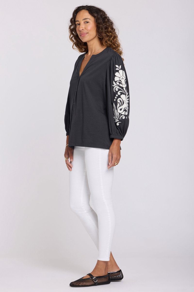 Embroidered Knit Blouse