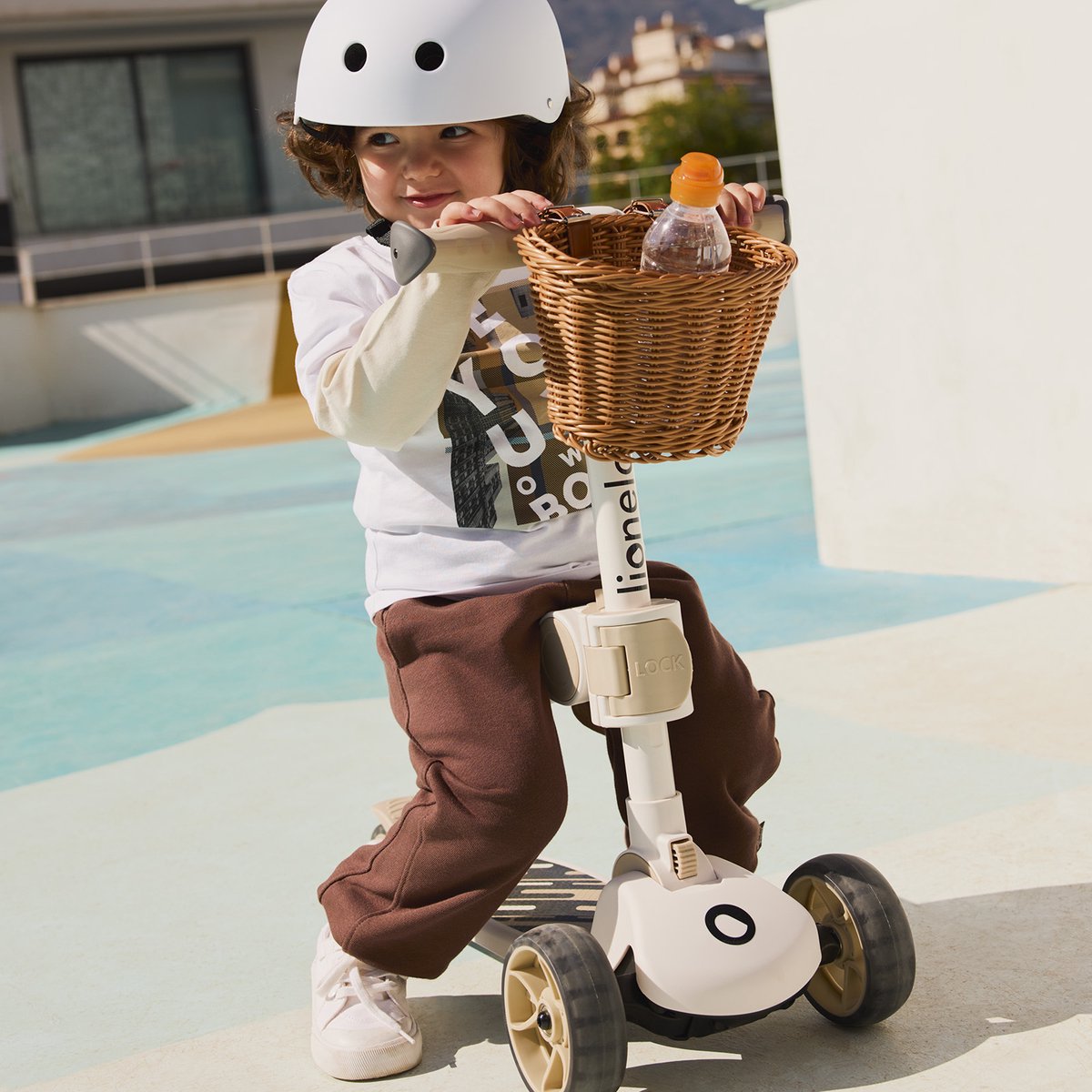 Lionelo Franky Kinderstep 2in1 - LED - 3 wielen - tot 50kg - Fiets en scooter 2in1 - Grote verlichte wielen  - Speelgoedmandje — afbeelding 5