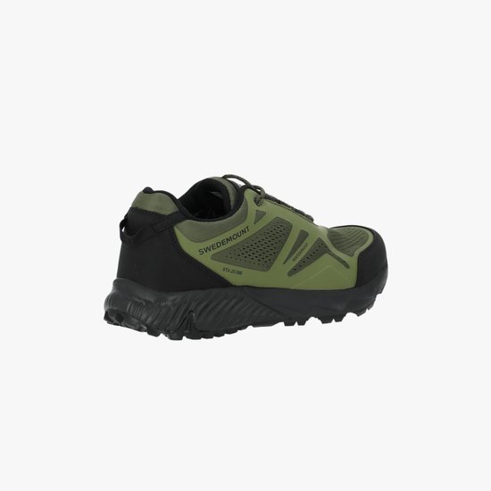 Groene wandelschoen met zwarte zool, met de tekst 'SWEDEMOUNT WATERPROOF'.