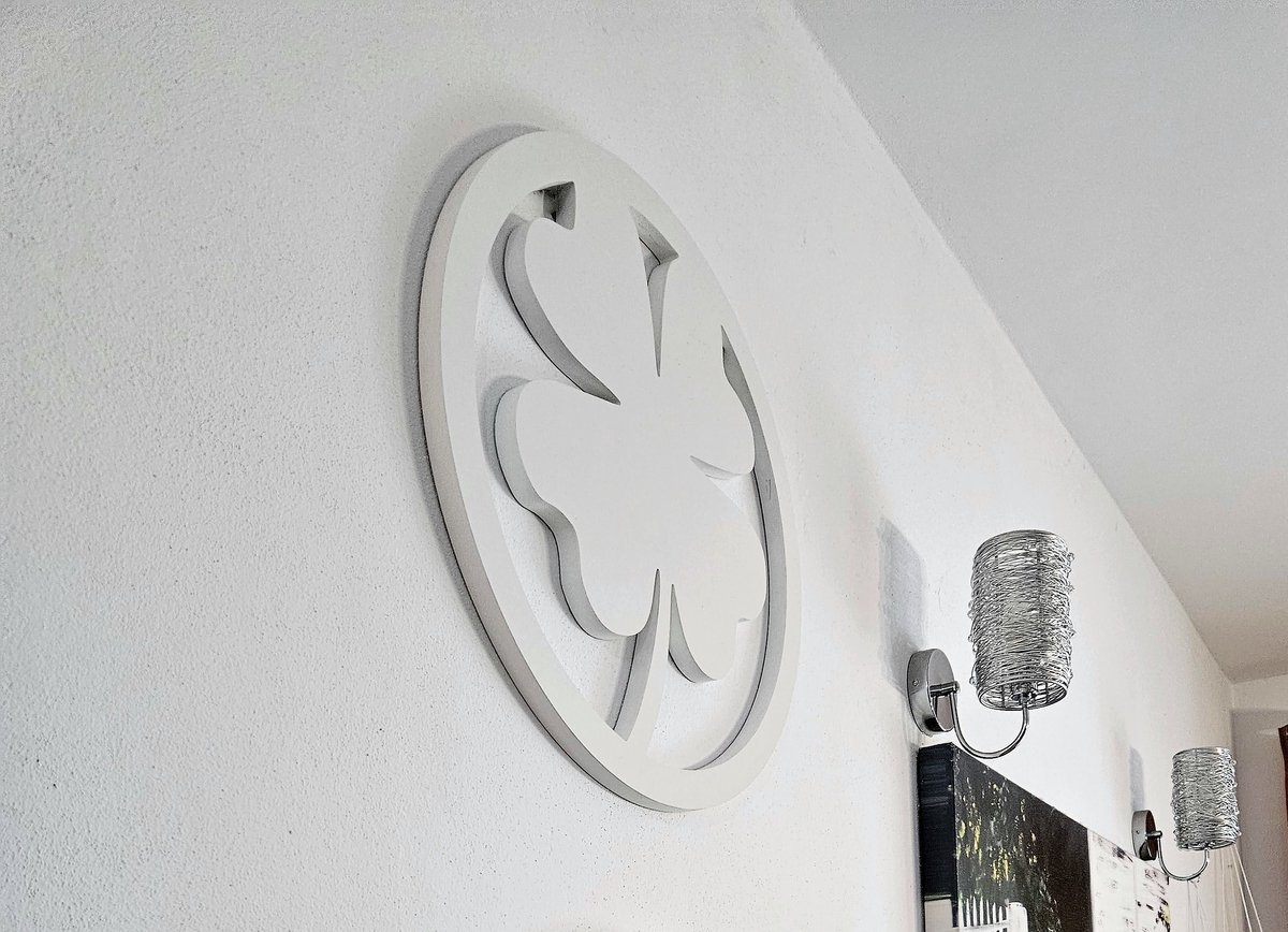 Moliland - Grote Wandklaver - Wit MDF - 40x40 cm - Gelukstalisman