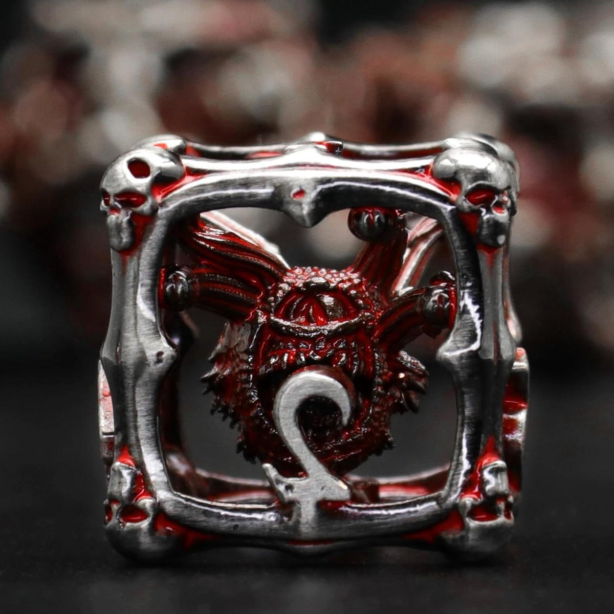 Dobbelstenen Set - RPG Dobbelstenen - Rollenspellen Spelen - Metalen Veelvlaks Dobbelstenen - 7 stuks - Oogbloed Rood