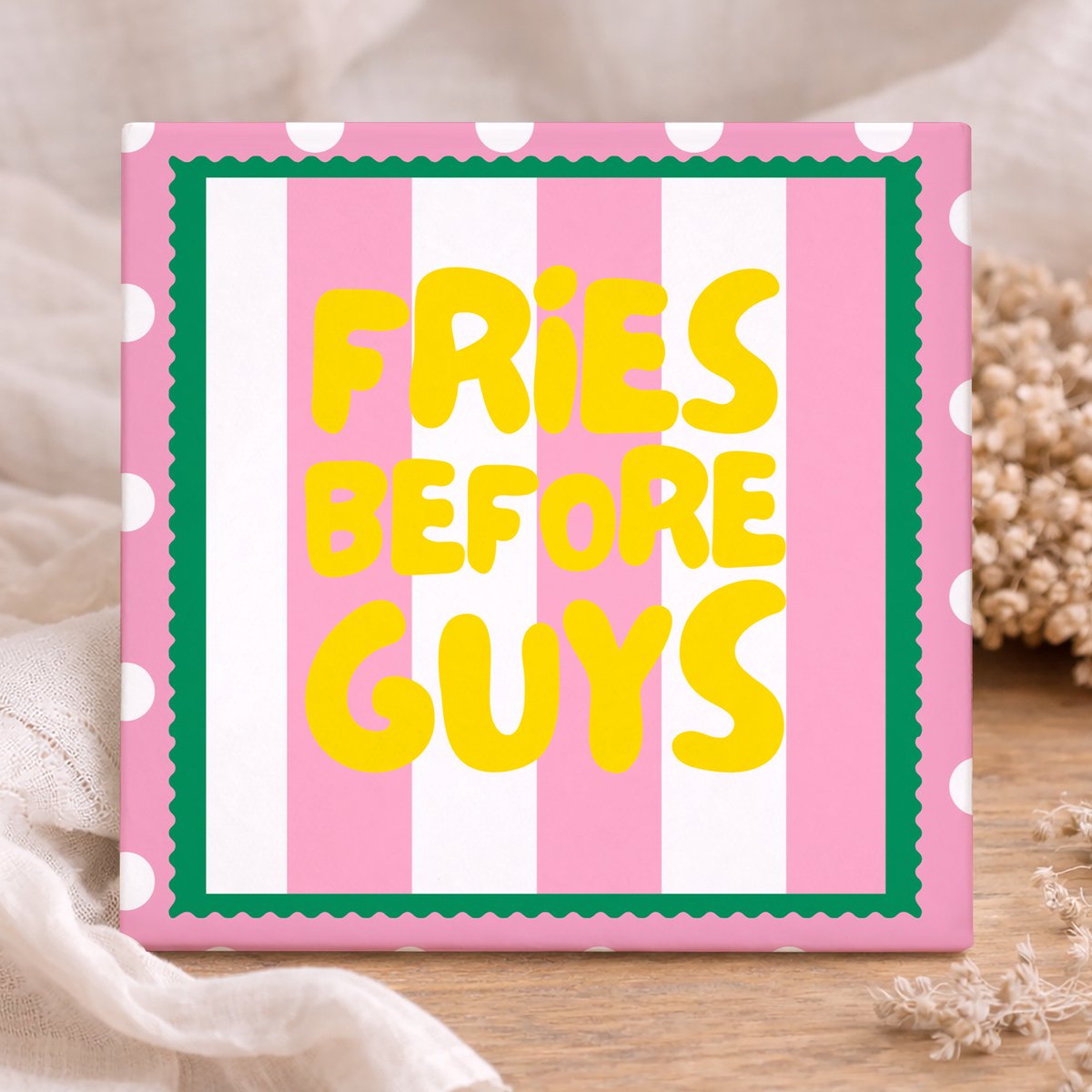 Printazzy - Tegeltjes met Tekst - Fries Befor Guys - Hilarische Quote - Vrolijk Design - Interieur - Muurdecoratie - Accessoire - Wanddecoratie