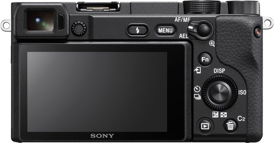 Achterkant van zwarte Sony A6400 camera met kantelbaar scherm en bedieningsknoppen.