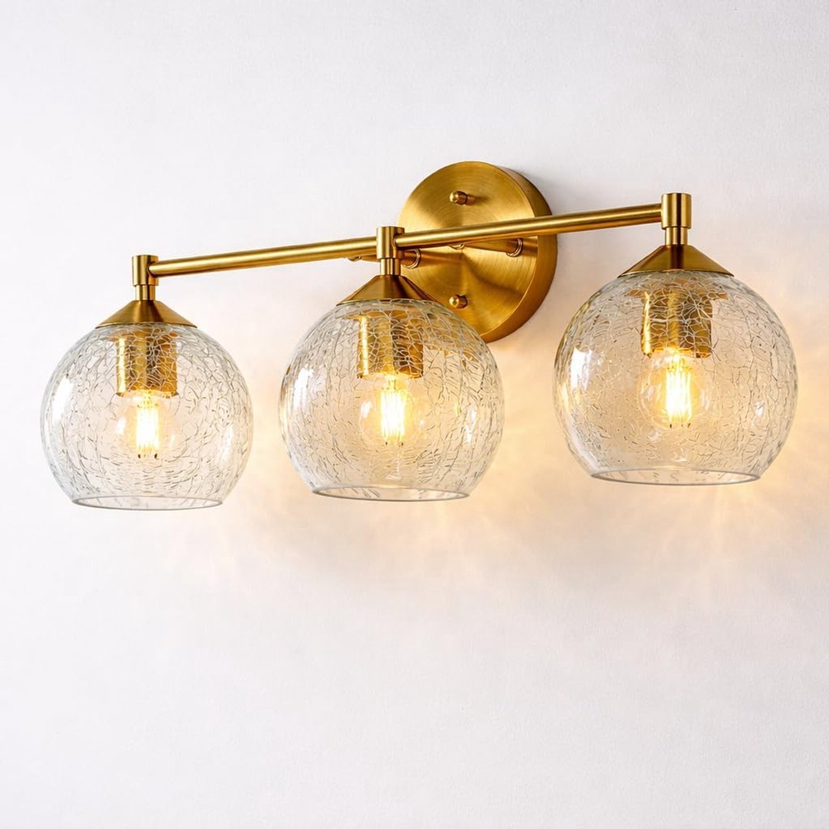 Tribesigns Moderne Badkamerwandlamp Goud - 3-lichts Wandlamp voor Binnenmet - Craquelé glazen bol en E27 fitting - Make-uplamp - Spiegelverlichting voor Slaapkamer - Badkamer - Woonkamer - 43 cm - Inclusief lampen [Energieklasse E]