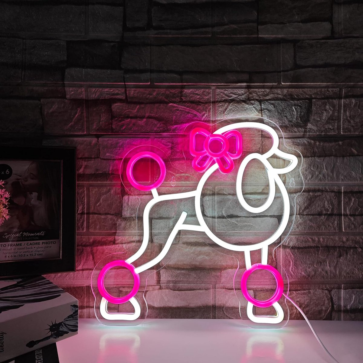 Neonbord Hond - Poedel Neonlicht - Muurdecoratie Kamer - Uniek Dier Ontwerp - 32x32 cm - Roze Wit