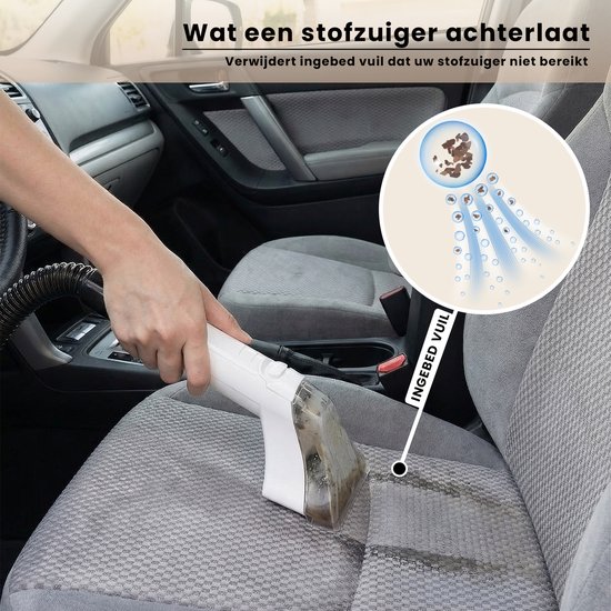 Reiniging van een auto interieur met een witte vlekkenreiniger. Vuil wordt geabsorbeerd.
