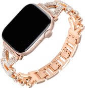 Roségouden Apple Watch bandje versierd met glinsterende strass steentjes in een ingewikkeld patroon.