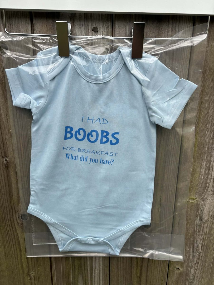 Baby romper Blauw met Tekst - Maat 6/9 maanden