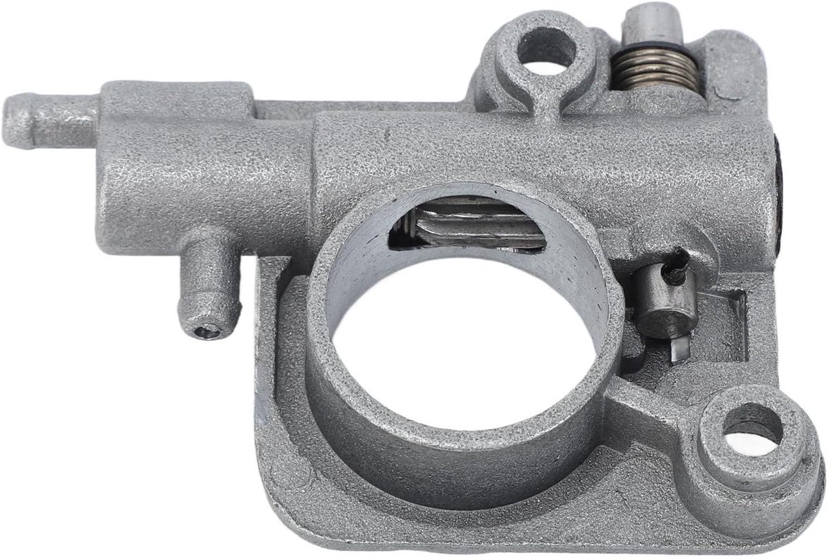 Kettingzaag Oliepomp - Motor Smering - Onderhoud Motor - Hoge Hardheid Ijzer - 6x4x2 cm - Zwart