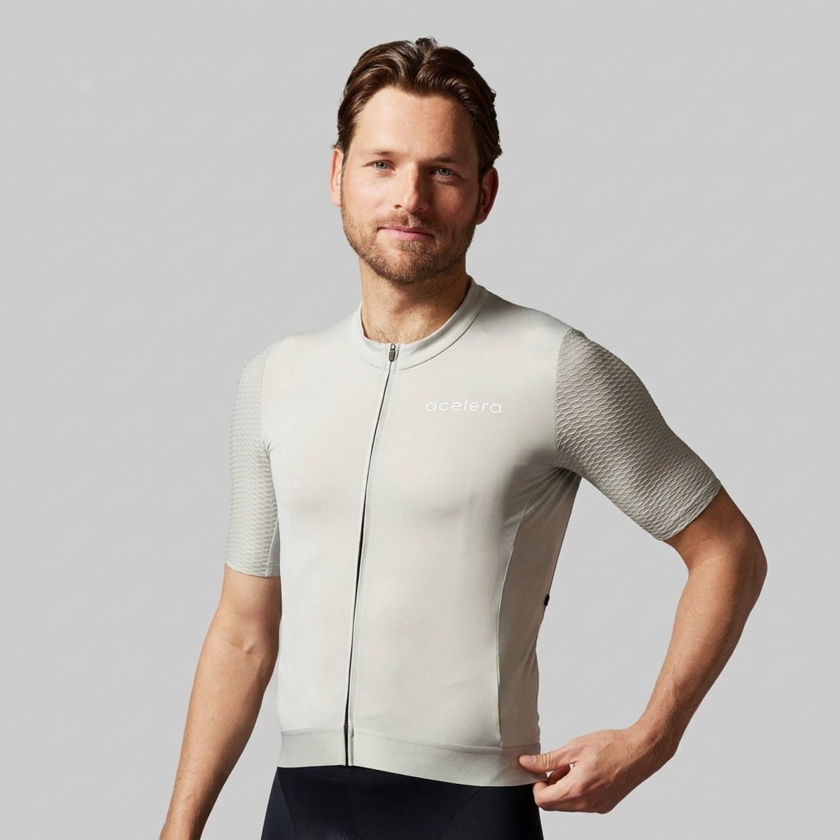 Acelera Intermediate Wielershirt - Fietsshirt Heren Korte Mouw - Wielrenshirt - Fietskleding - Off white - Maat M