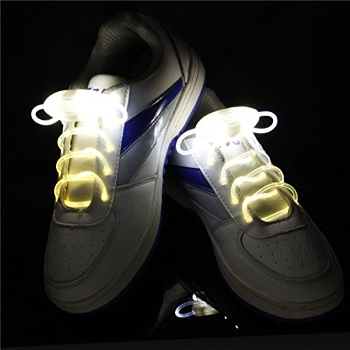 MTTproducts - LED Lichten voor Schoenveters - Multicolor - Veiligheid en Fun - Blauw - Lichtgevend - Perfect voor Avondwandelingen - Geschikt voor Elke...
