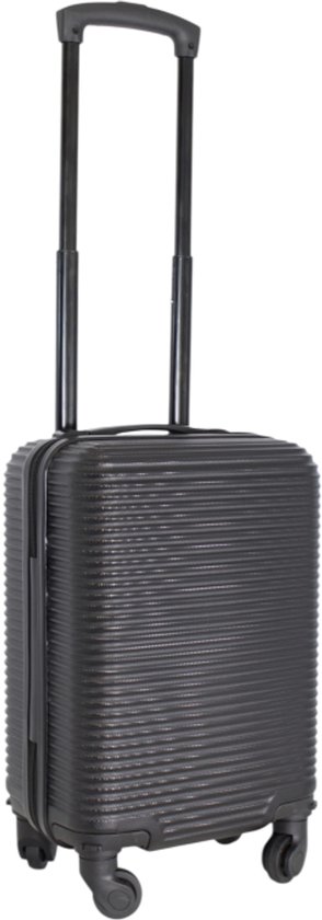 Zwarte, compacte reistrolley met horizontale ribbels, uittrekbaar handvat en wieltjes.
