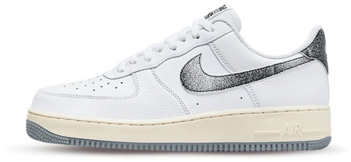 Nike Air Force 1 Low ’50 Years of Hip-Hop’ Grijs