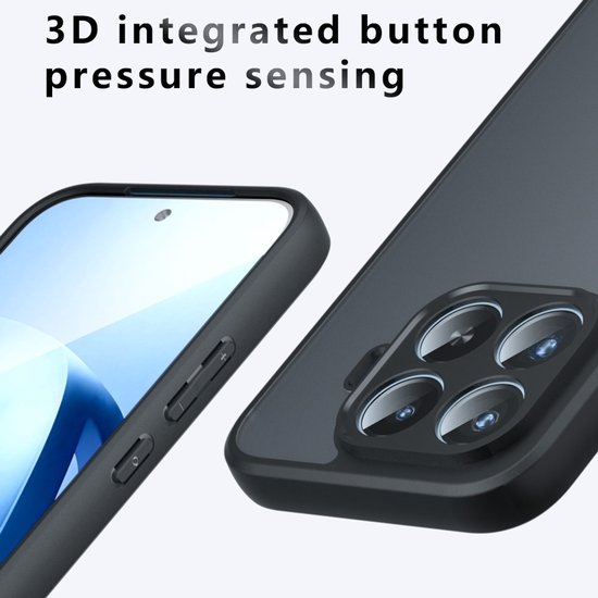 Gros plan du côté d'une coque de téléphone noire avec des boutons et un détail du dos avec quatre caméras.
