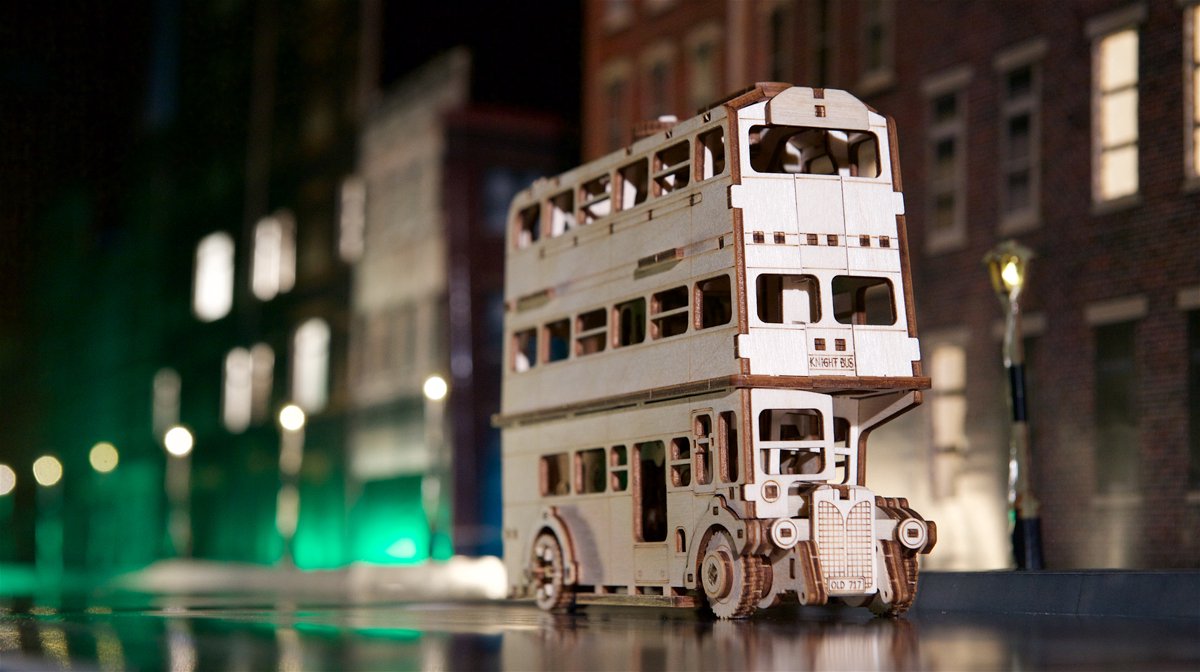 UGEARS 3D Modelbouw - The Knight Bus™ - Harry Potter™ - Mechanisch Bouwpakket Hout - Educatief Speelgoed — afbeelding 10