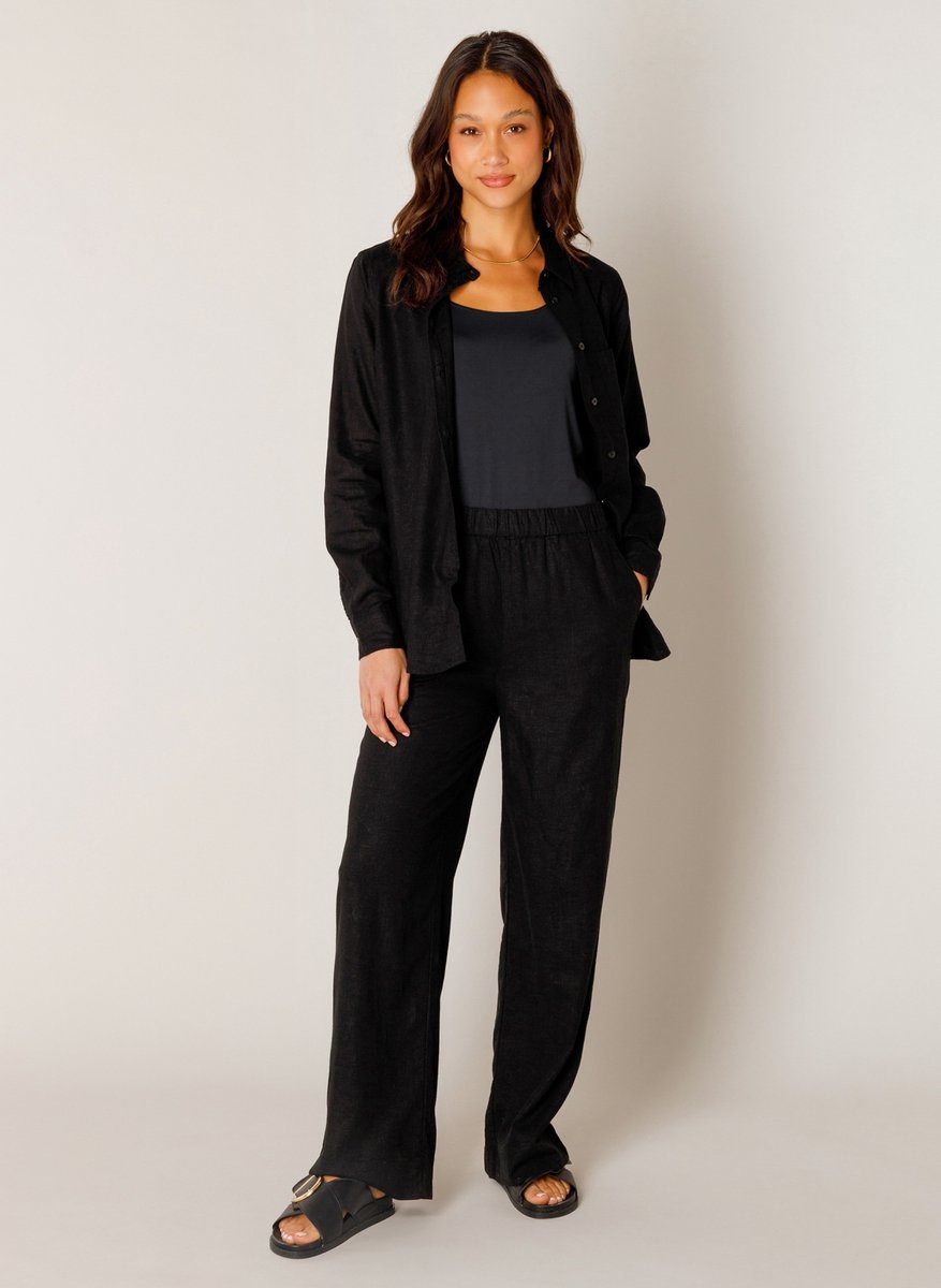 BASE LEVEL Yael Shirts - Black - maat 48
