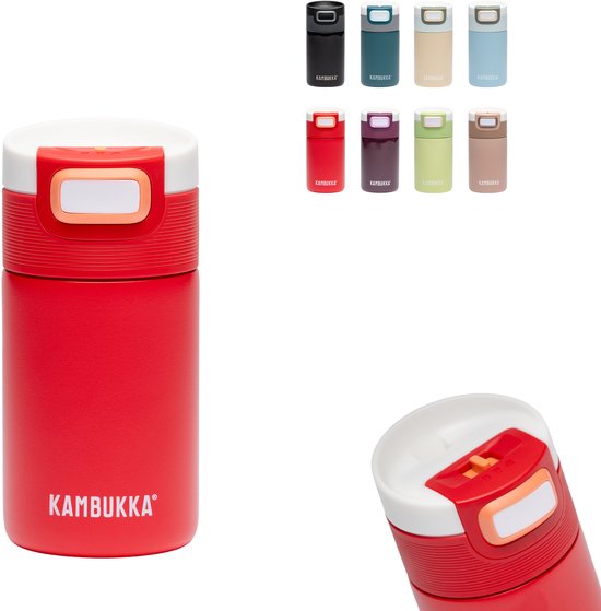 Rode Kambukka beker met witte en oranje dop. Achtergrond toont acht mokken in verschillende kleuren.