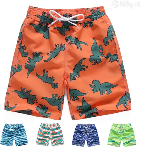 Oranje zwembroek met groene dinosaurusprint, naast andere zwembroeken met andere prints.