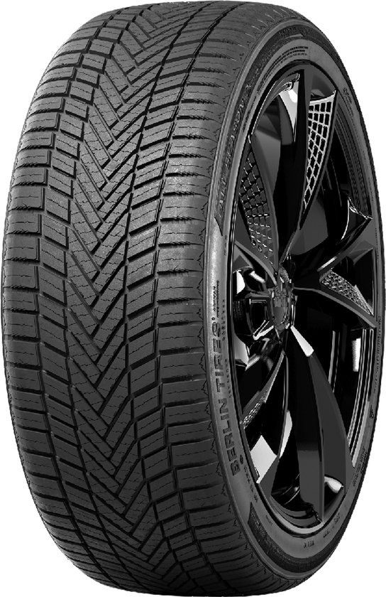 Zwarte Berlin Tires All Season 2 band met een gedetailleerd profiel en een glanzend zwarte velg, wit op de achtergrond.