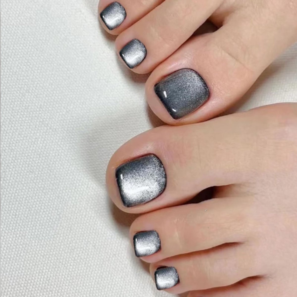 SPHProducts - Kunstteennagels - 24 stuks met glitter - Korte vierkante zelfklevende teennagels - Perfect voor vrouwen - Ideaal voor feestjes - Zwart
