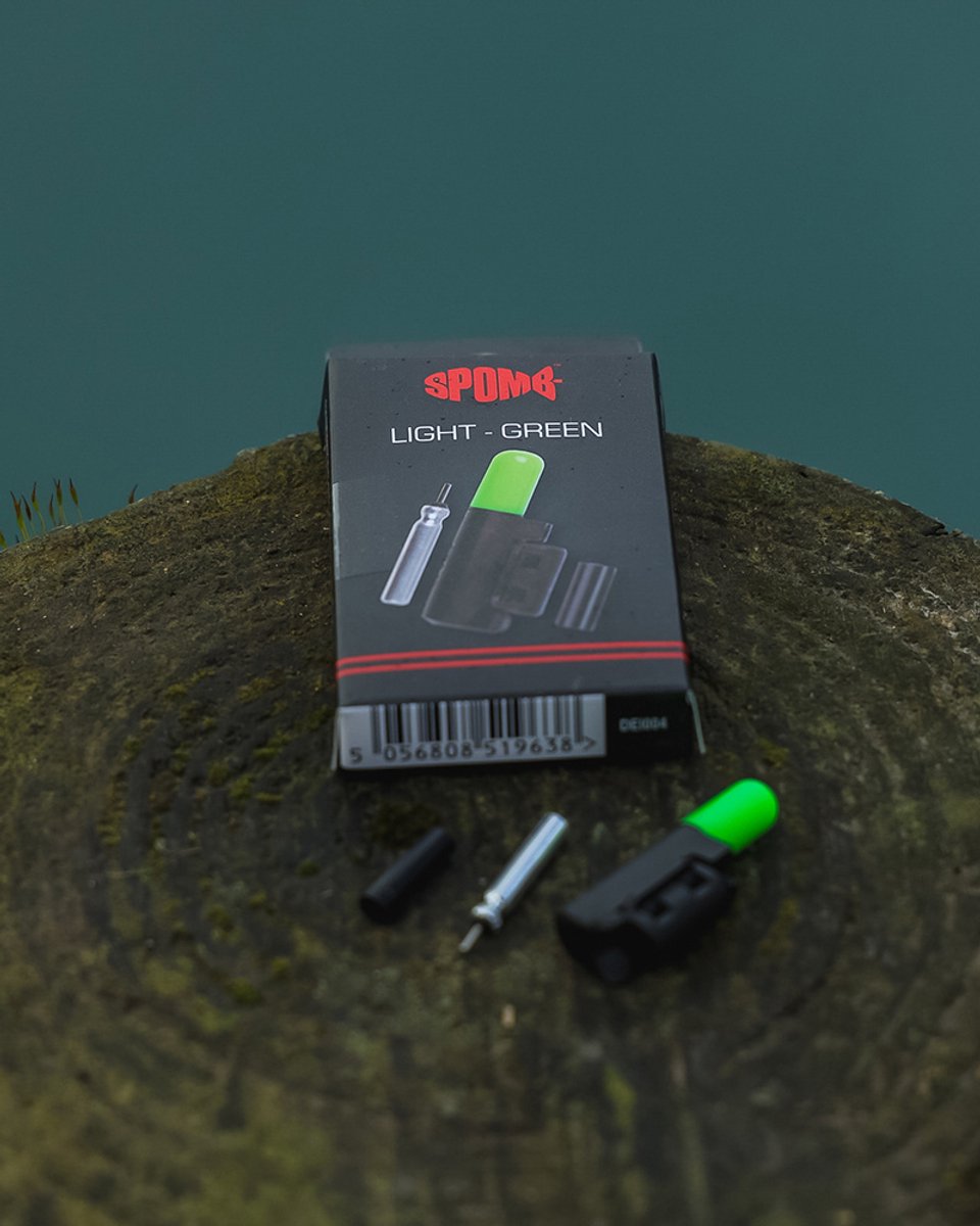 Fox Spomb Light – Oplaadbare Clip-On Lamp voor Spomb Nachtvoeren - Kleur : Green