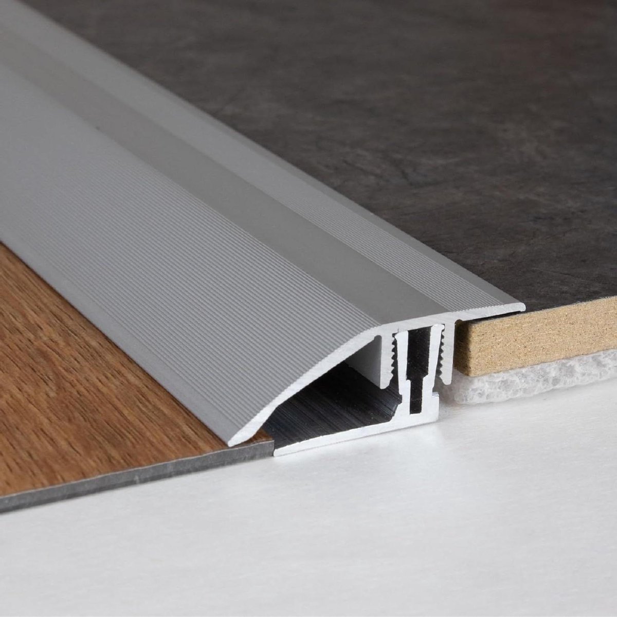 Overgangsprofiel - Vloerprofiel - Vloeren Egaliseren - Struikelvrij Maken - 100 cm - Zilver