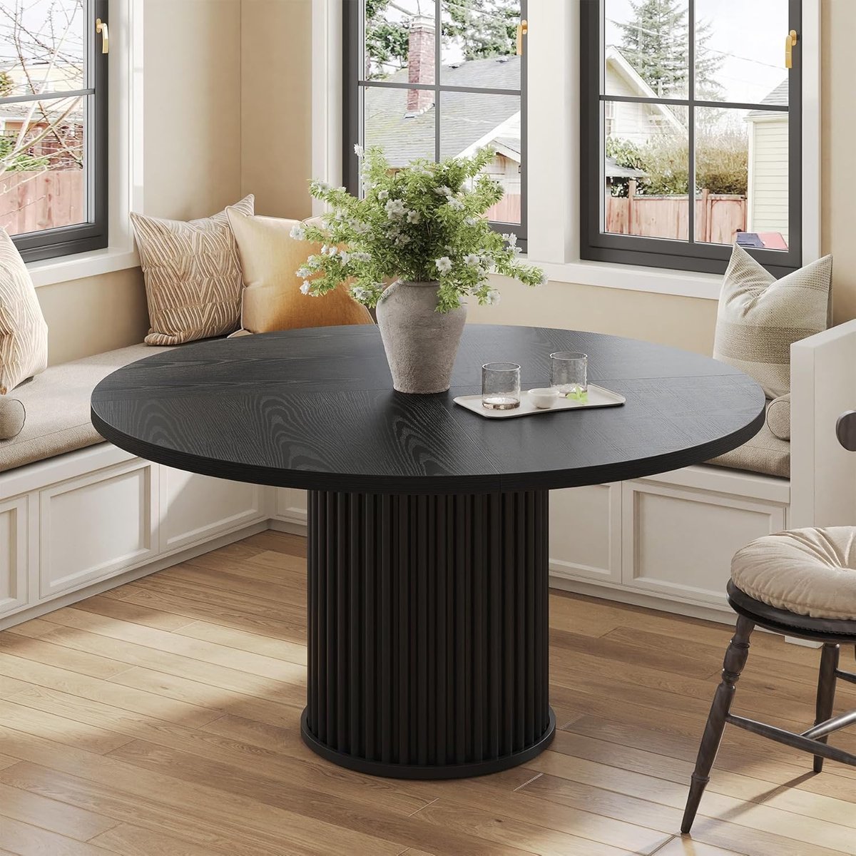 Eettafel rond 120 cm zwart – landelijke ronde keukentafel voor 4-6 personen met geribbelde zuilvoet – houten eetkamertafel – Dader