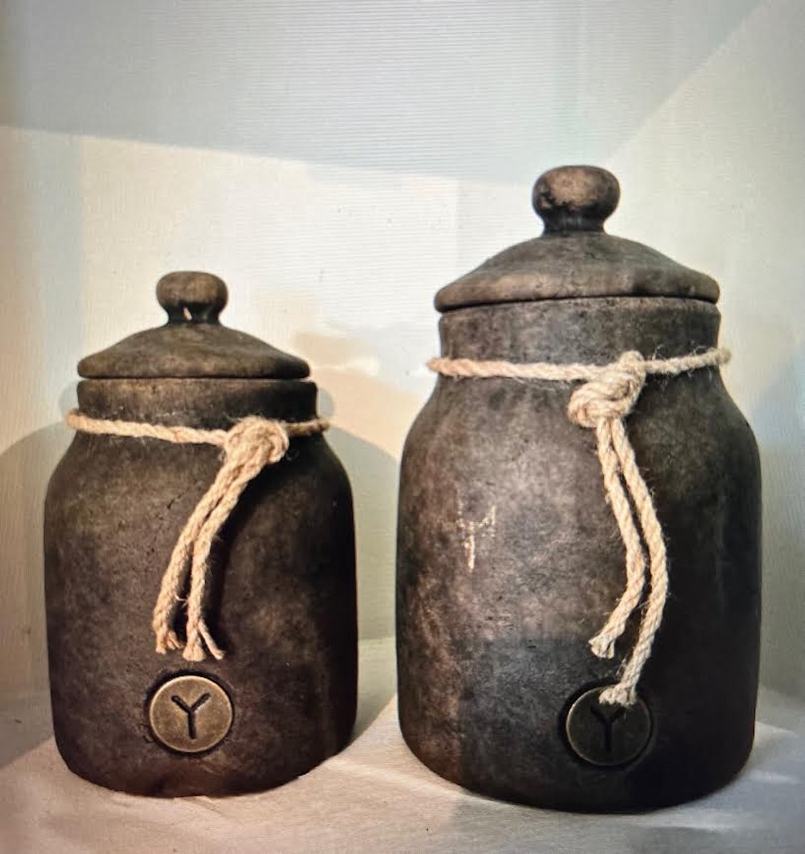 Brynxz decoratie pot- Pot and Top with Rope Majestic Brown L Breed 15 cm Hoog 24 cm- Moederdag- Sint- Kerst- woondecoratie