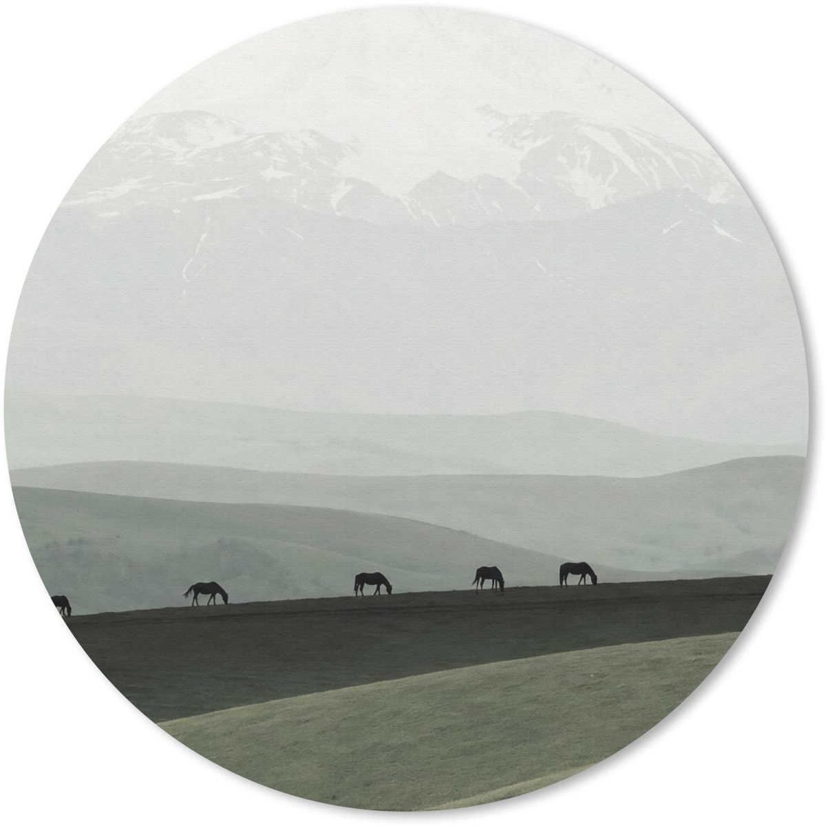 Muismat rond 50x50 cm - Mousepad Grijs - Berg - Paarden - Ronde muismatten