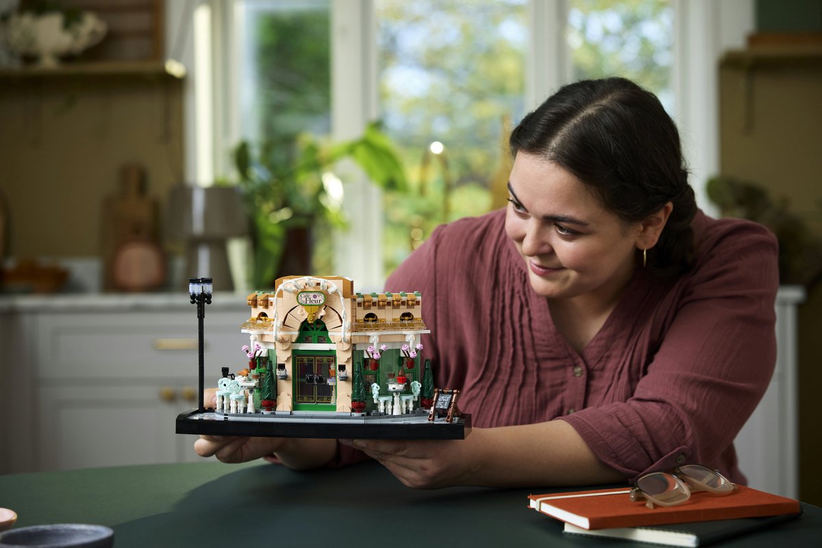 LEGO® Icons Frans café - Parijse decoratie - 10362 — afbeelding 2
