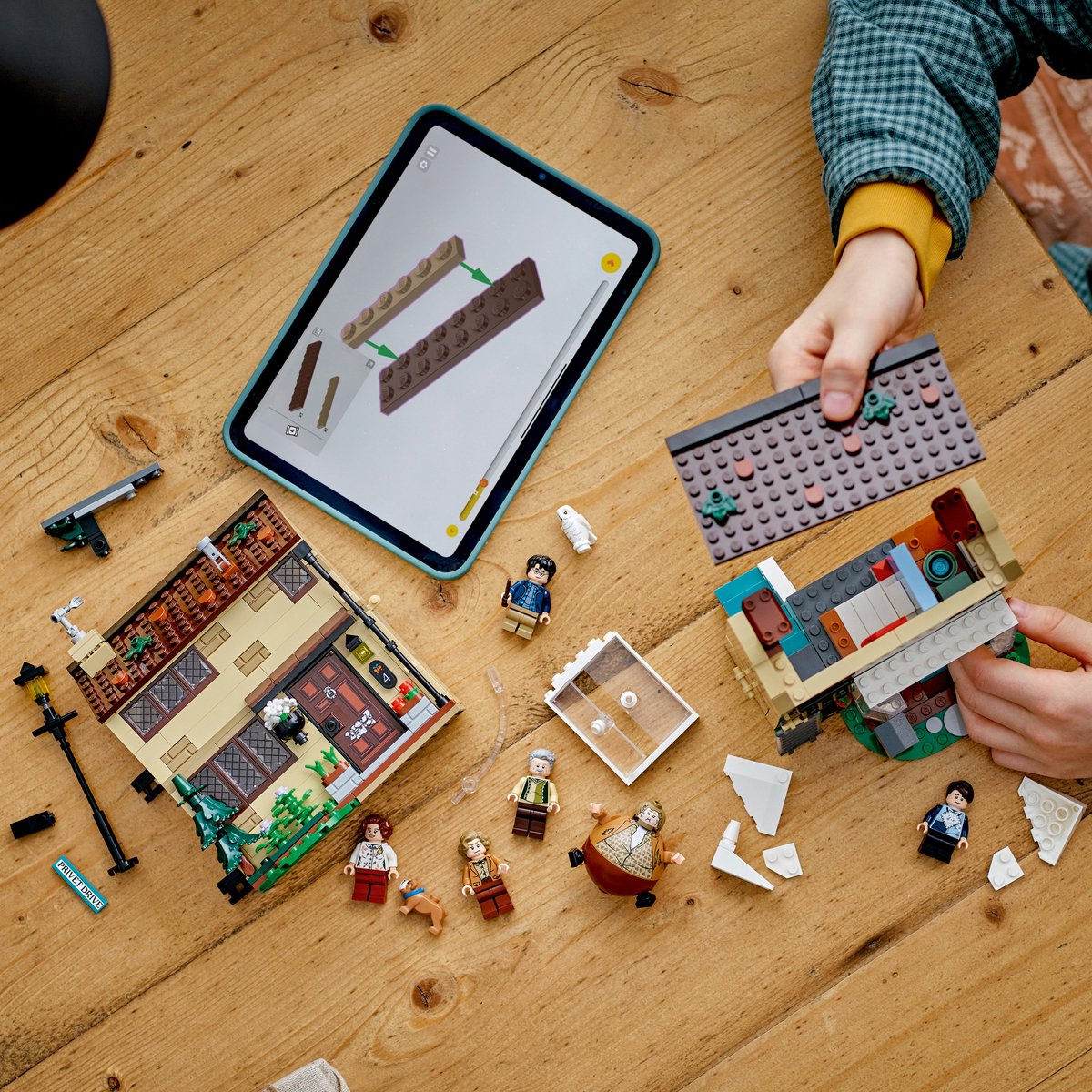 LEGO Harry Potter Ligusterlaan: Bezoek van Tante Margot Bouwpakket - 76451 — afbeelding 13