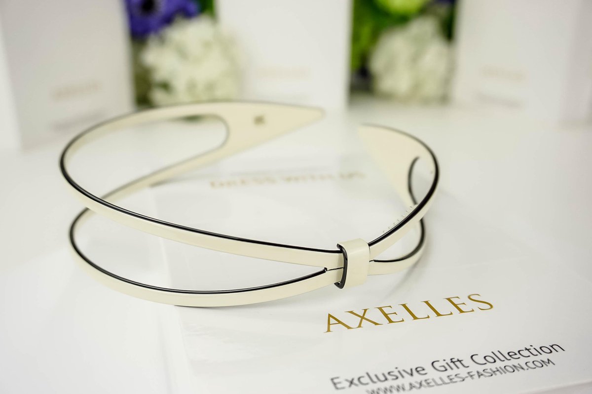 Stijlvol haarband (hoofdband) Laser-cut, in geschenkdoos, gebroken-wit.
