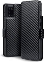 Samsung Galaxy A31 hoesje - MobyDefend slim-fit carbonlook bookcase - Zwart - GSM Hoesje - Telefoonhoesje Geschikt Voor: Samsung Galaxy A31