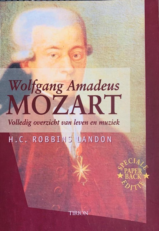 Boekcover met portret van Wolfgang Amadeus Mozart. Titel: Wolfgang Amadeus MOZART. Ondertitel: Volledig overzicht van leven en muziek.
