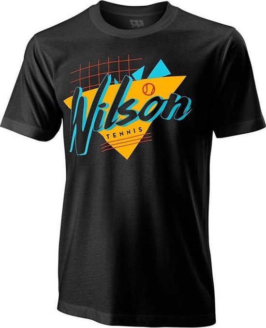 Zwart T-shirt met retro Wilson Tennis logo in blauw, oranje en roze driehoekpatroon.