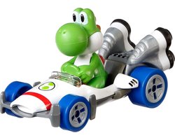 foto van Hot Wheels Mario Kart Replica Diecast Yoshi, B-Dasher