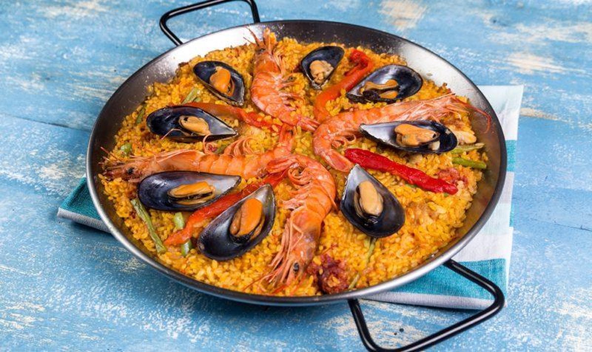 Goedkoopste 60 zakjes heerlijke paella kruiden met echte saffraan, het geheim van een echte Valenciaanse Paella. Geen kunstmatige ingrediënten en geen zout